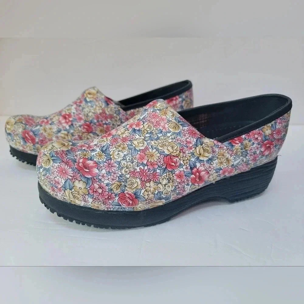 Skechers Women's Work Floral Slip On Clogs also Slip Resistant Size 11